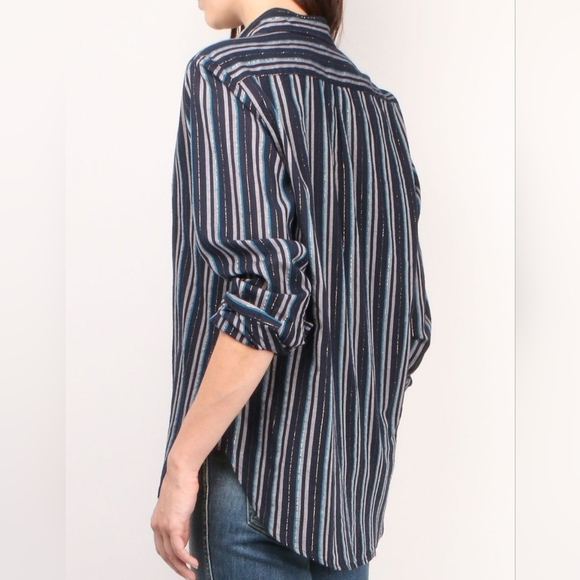 XIRENA Long Sleeve Button Up Poplin Beau Shirt In Night Spark Size Medium - Picture 3 of 16